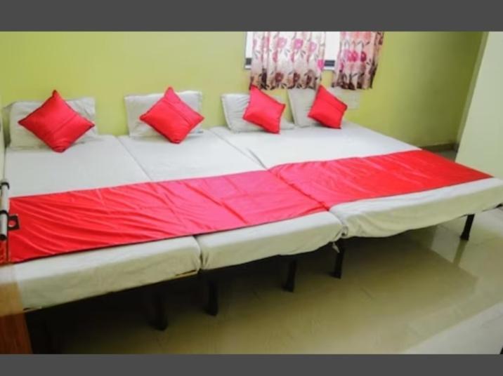 Sai Gaurav Palace Hotel Shirdi Exterior foto